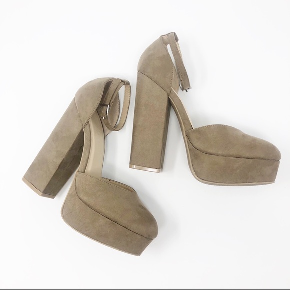 WILD DIVA Chunky Suede Heels tan size 8 - Picture 2 of 7